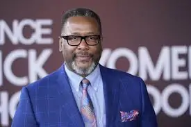 Wendell Pierce height